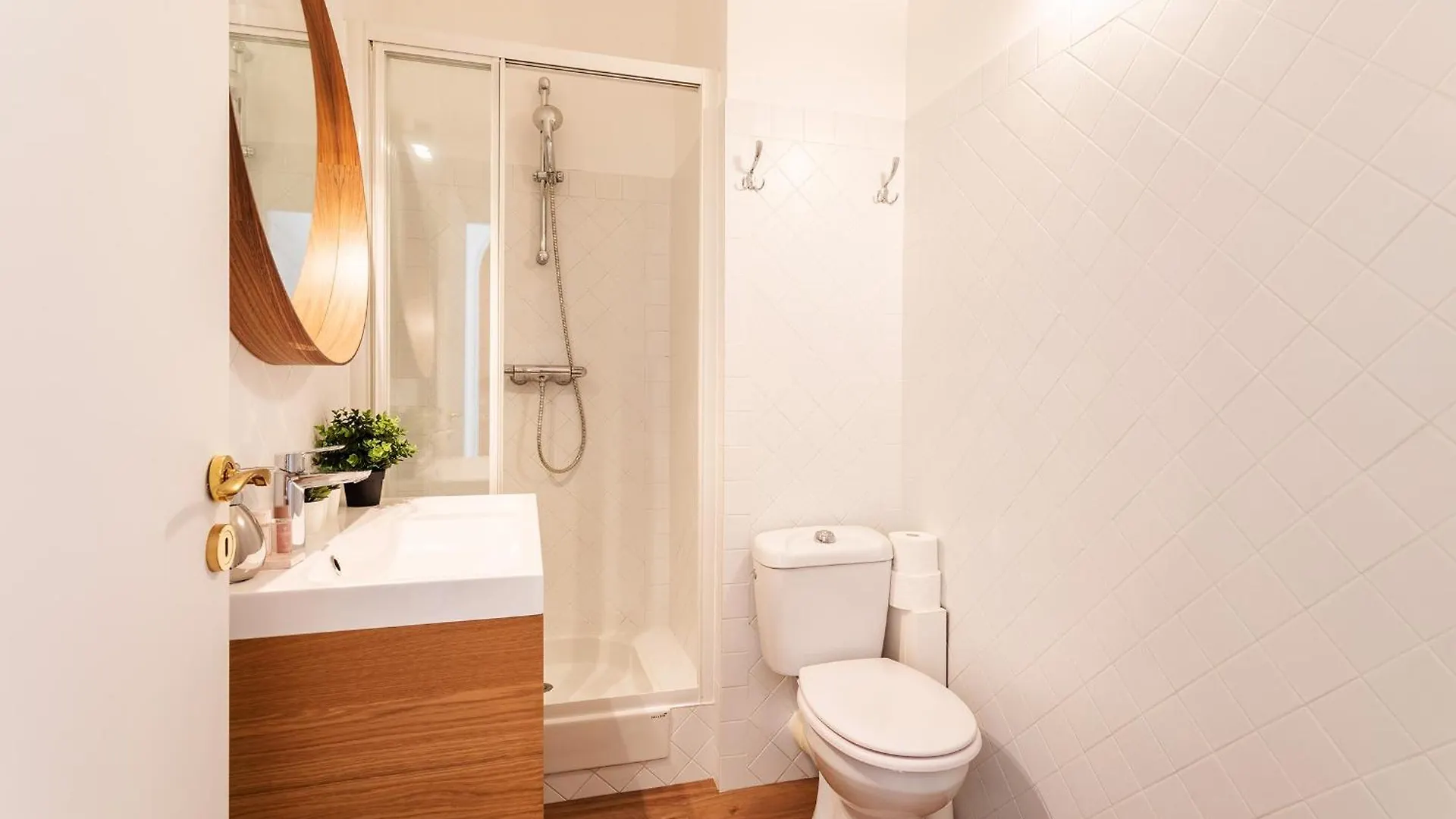 Le 3 Promenade Ap4424 By Riviera Holiday Homes Nice