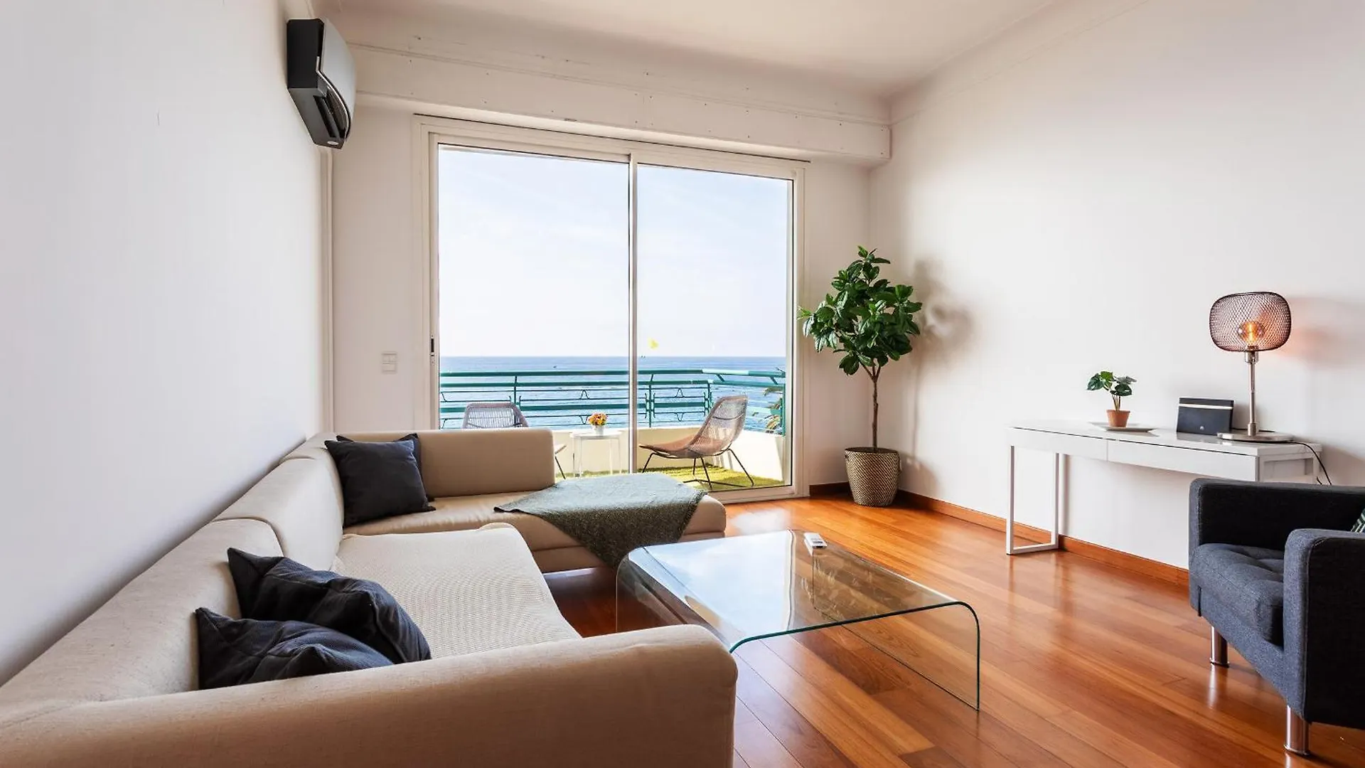 Appartement Le 3 Promenade Ap4424 By Riviera Holiday Homes Nice