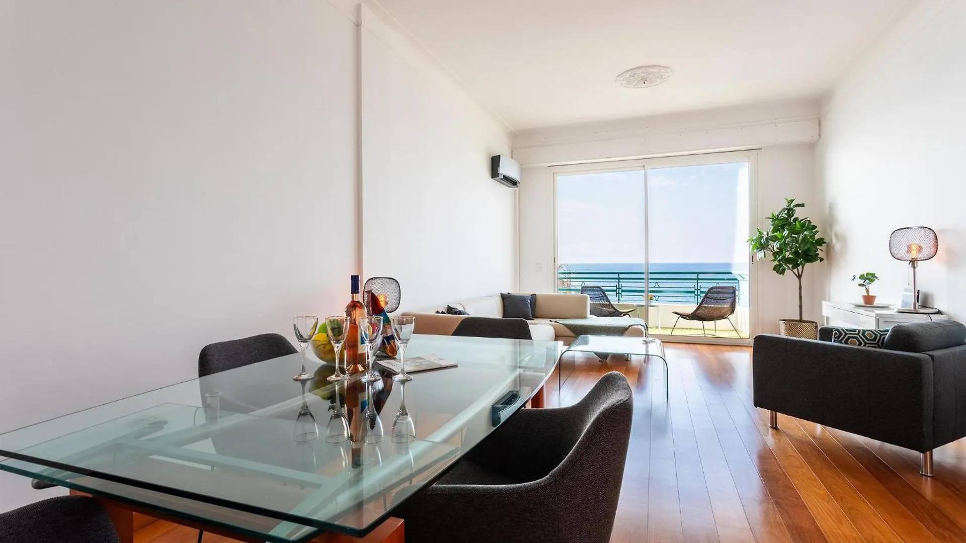 Le 3 Promenade Ap4424 By Riviera Holiday Homes Nice Appartement